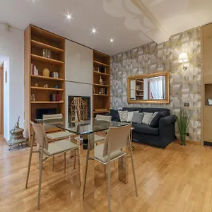 Apartment Piazza Di Spagna Elegant Flat, Rome