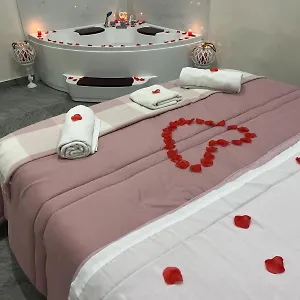 https://apt-house-napoli-capodichino.hotels-amalfi.com